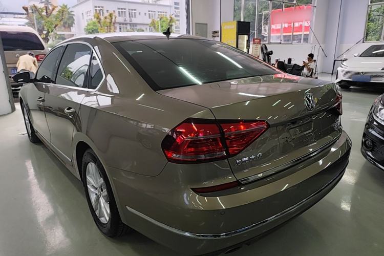 Used Volkswagen Passat 2016 330TSI DSG Luxury Edition Rear Left 45 Deg