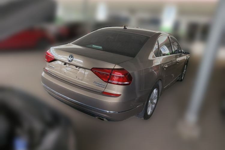 Used Volkswagen Passat 2016 330TSI DSG Luxury Edition Rear Right 45 Deg