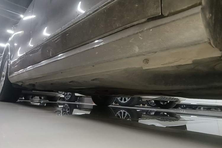 Used Volkswagen Passat 2016 280TSI DSG Prestige Edition Right Side Sill