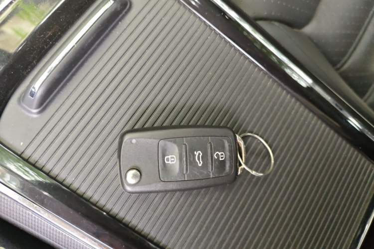 Used Volkswagen Passat 2016 330TSI DSG Prestige Edition Vehicle Key