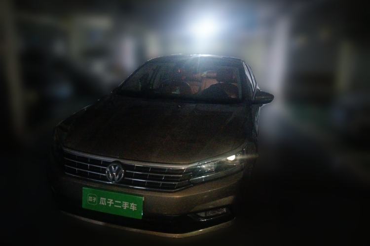 Used Volkswagen Passat 2016 330TSI DSG Luxury Edition Guazi used car, China used car export, Used car for sale, Used cars, Cheapest cars for sale