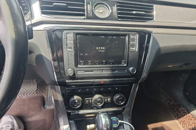 Used Volkswagen Passat 2016 280TSI DSG Prestige Edition Audio And AC Panel