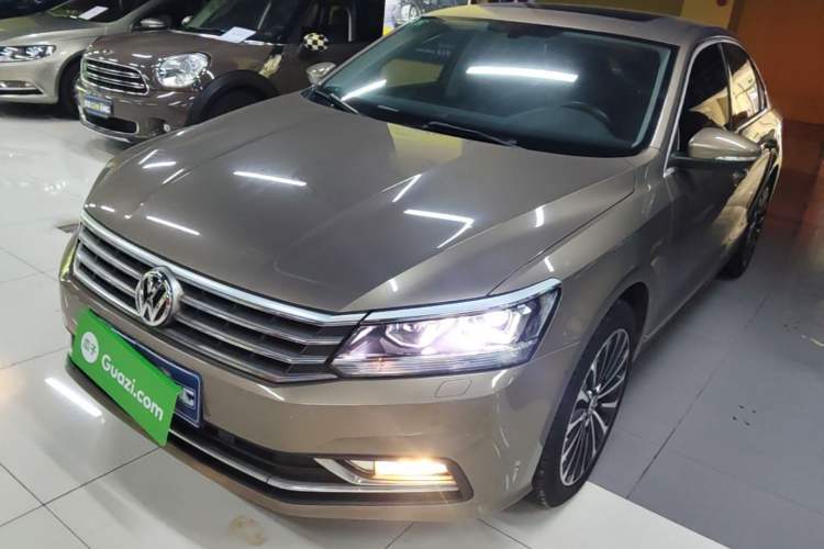 Used Volkswagen Passat 2016 330TSI DSG Prestige Edition Guazi used car, China used car export, Used car for sale, Used cars, Cheapest cars for sale