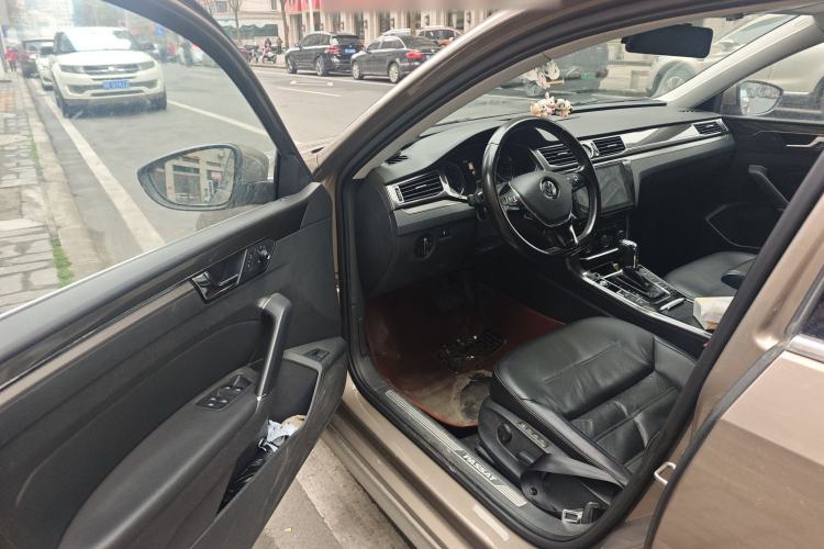 Used Volkswagen Passat 2016 330TSI DSG Prestige Edition Driver Seat