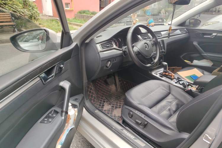Used Volkswagen Passat 2016 330TSI DSG Prestige Edition Driver Seat