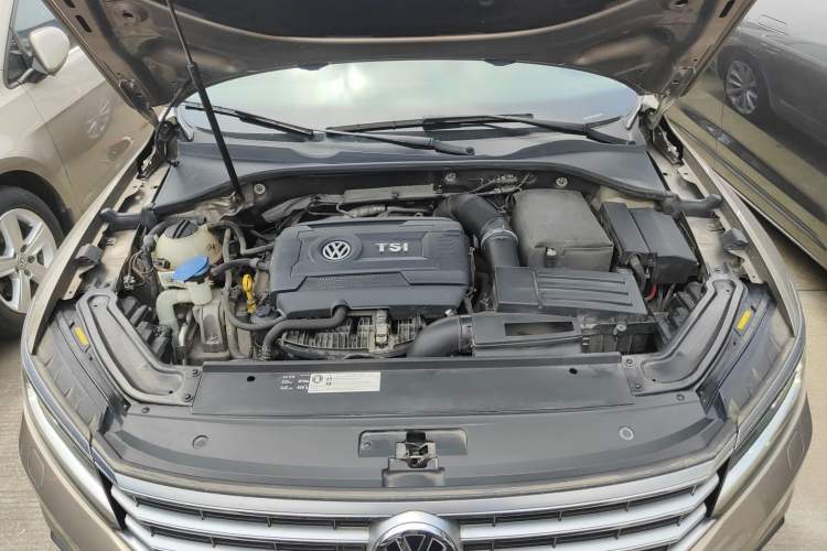 Used Volkswagen Passat 2016 330TSI DSG Prestige Edition Engine Bay