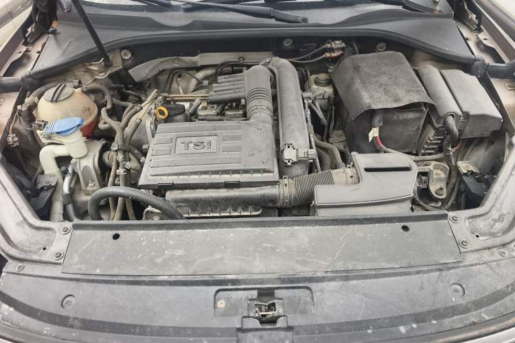Used Volkswagen Passat 2016 280TSI DSG Prestige Edition Engine Bay
