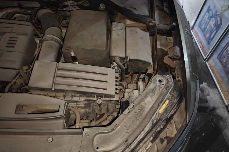 Used Volkswagen Passat 2016 330TSI DSG Prestige Edition Engine Bay Left
