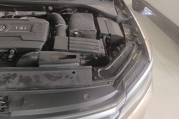 Used Volkswagen Passat 2016 330TSI DSG Prestige Edition Engine Bay Left