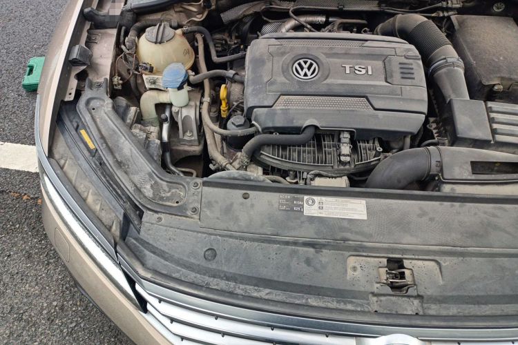 Used Volkswagen Passat 2016 330TSI DSG Prestige Edition Engine Bay Right