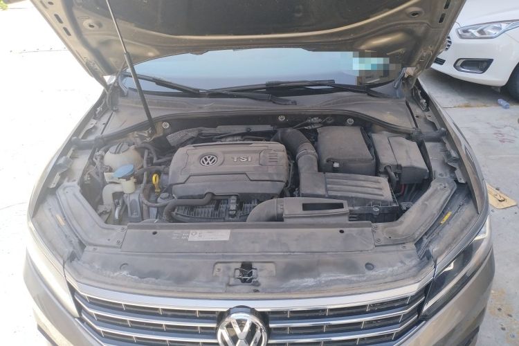 Used Volkswagen Passat 2016 330TSI DSG Luxury Edition Engine Bay