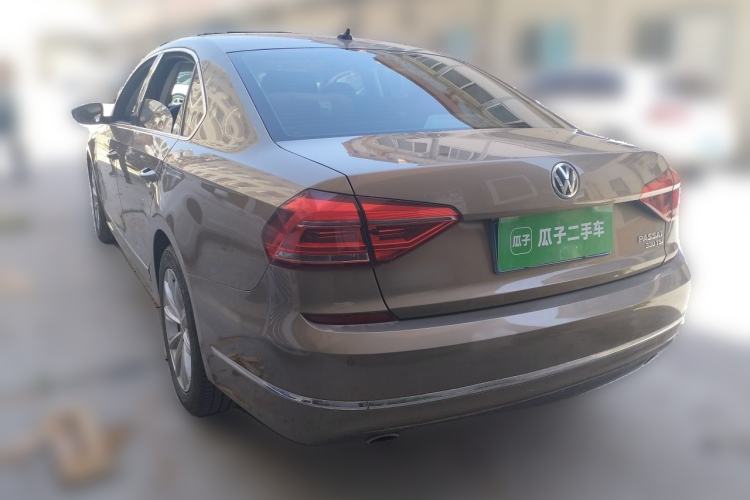Used Volkswagen Passat 2016 330TSI DSG Luxury Edition Exterior 2