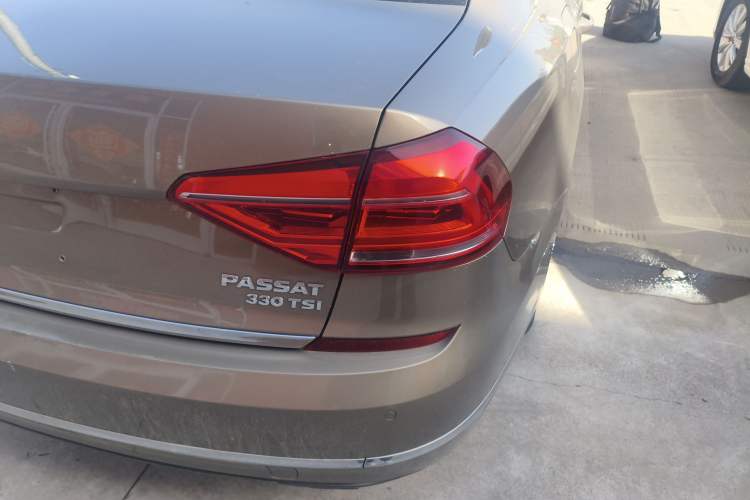 Used Volkswagen Passat 2016 330TSI DSG Prestige Edition Exterior 3