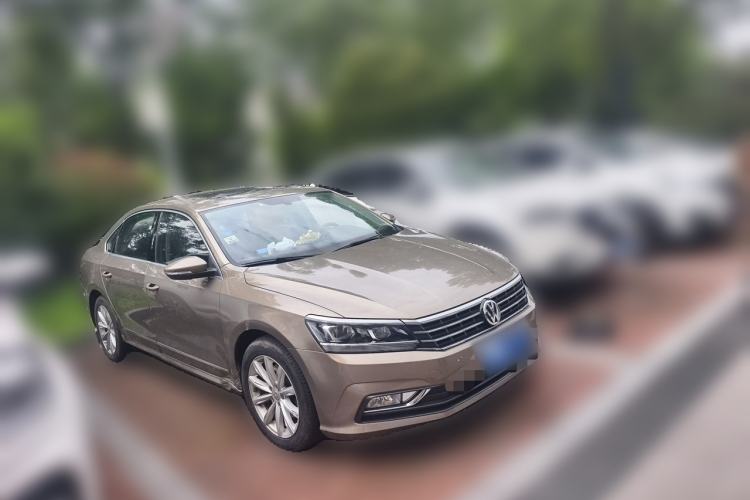 Used Volkswagen Passat 2016 280TSI DSG Prestige Edition Front Right 45 Deg