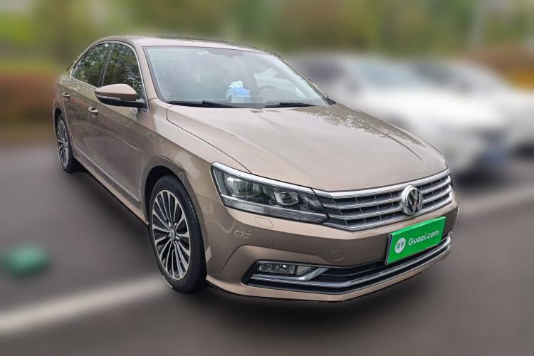 Used Volkswagen Passat 2016 330TSI DSG Prestige Edition Front Right 45 Deg