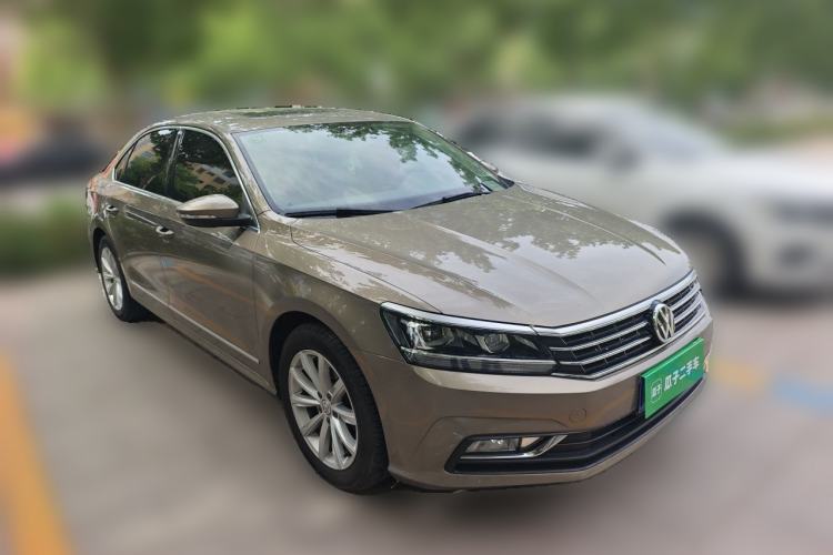 Used Volkswagen Passat 2016 280TSI DSG Prestige Edition Front Right 45 Deg