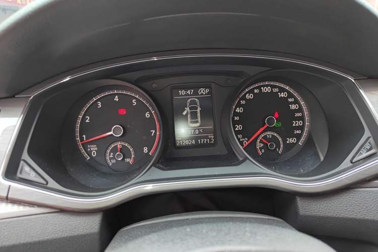 Used Volkswagen Passat 2016 330TSI DSG Luxury Edition Instrument Cluster