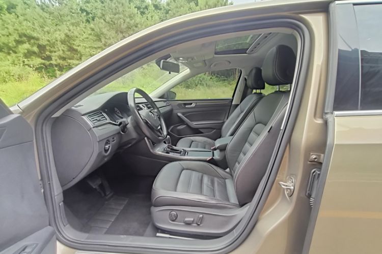 Used Volkswagen Passat 2016 280TSI DSG Prestige Edition Interior 5