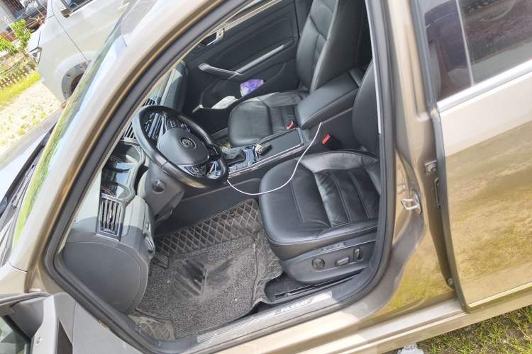 Used Volkswagen Passat 2016 330TSI DSG Prestige Edition Left Front Seat