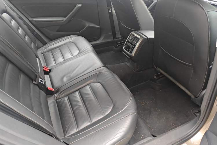 Used Volkswagen Passat 2016 330TSI DSG Luxury Edition Left Rear Seat