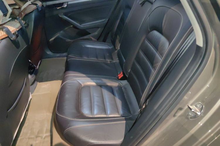 Used Volkswagen Passat 2016 280TSI DSG Prestige Edition Left Rear Seat