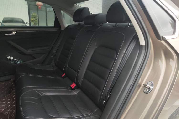Used Volkswagen Passat 2016 330TSI DSG Luxury Edition Left Rear Seat