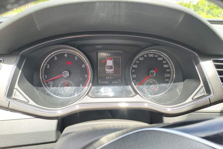 Used Volkswagen Passat 2016 330TSI DSG Prestige Edition Odometer Close Up