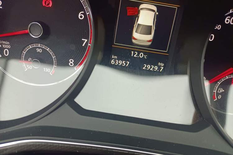 Used Volkswagen Passat 2016 330TSI DSG Prestige Edition Odometer Close Up
