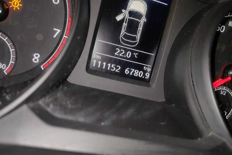 Used Volkswagen Passat 2016 280TSI DSG Prestige Edition Odometer Close Up