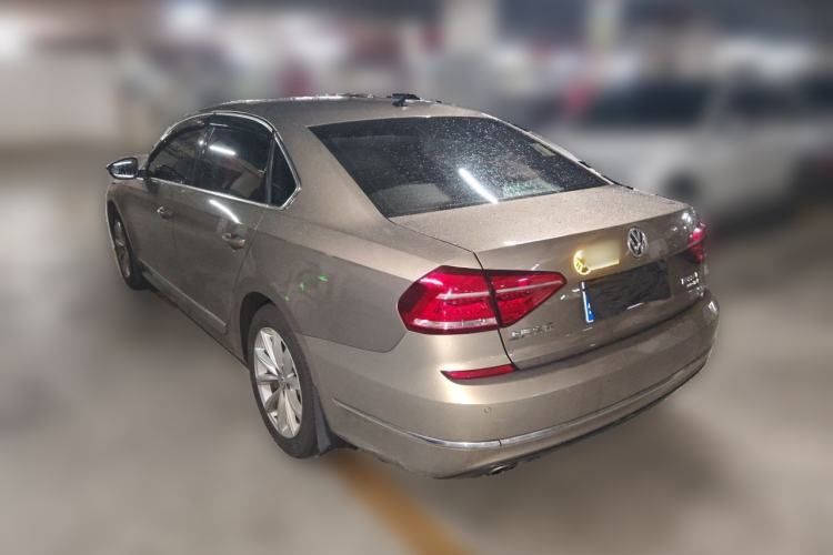 Used Volkswagen Passat 2016 330TSI DSG Luxury Edition Rear Left 45 Deg
