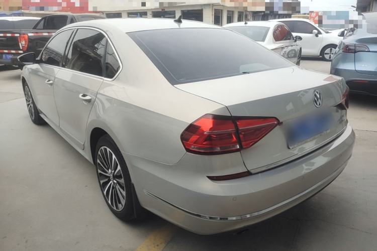 Used Volkswagen Passat 2016 330TSI DSG Prestige Edition Rear Left 45 Deg
