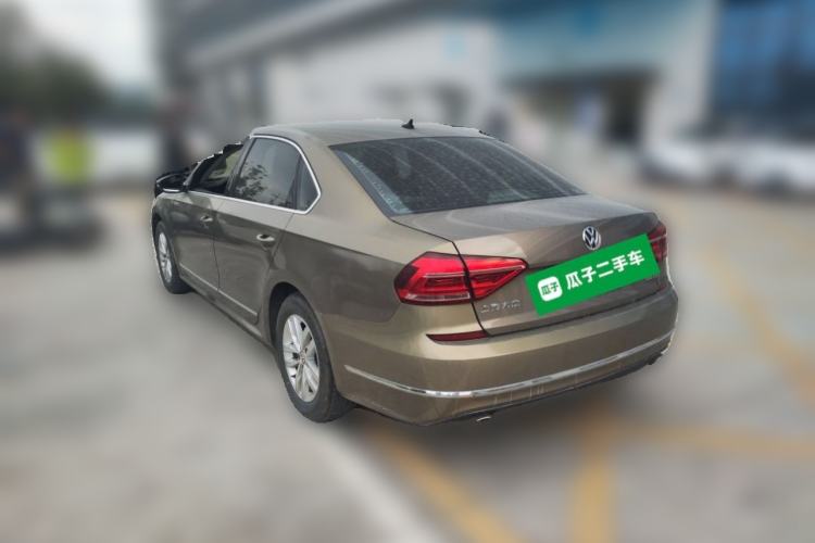 Used Volkswagen Passat 2016 330TSI DSG Luxury Edition Rear Left 45 Deg