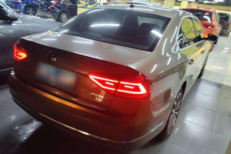 Used Volkswagen Passat 2016 330TSI DSG Prestige Edition Rear Right 45 Deg