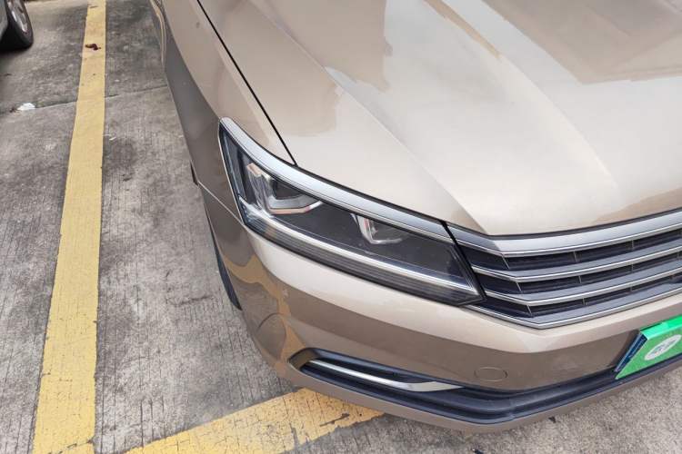 Used Volkswagen Passat 2016 330TSI DSG Luxury Edition Right Front Headlight
