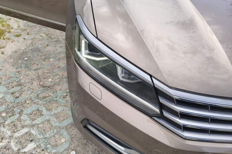 Used Volkswagen Passat 2016 330TSI DSG Prestige Edition Right Front Headlight