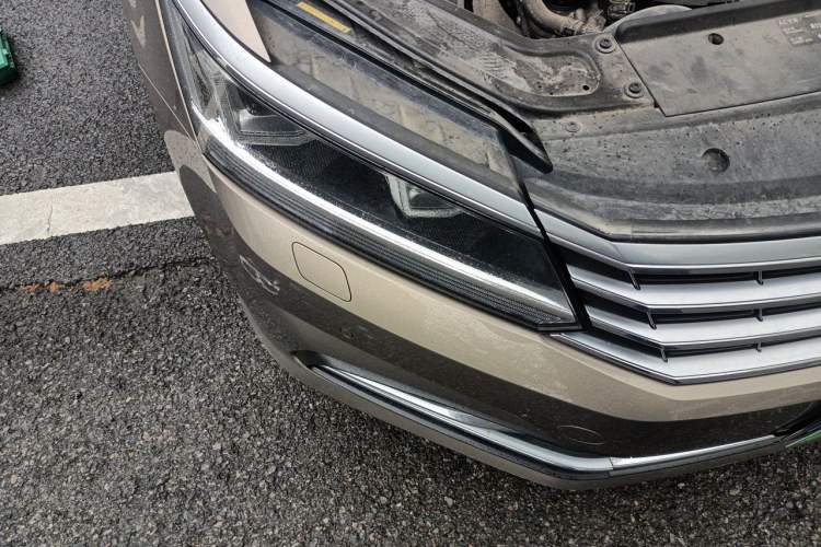 Used Volkswagen Passat 2016 330TSI DSG Prestige Edition Right Front Headlight