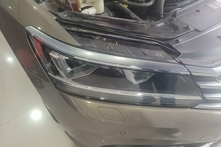 Used Volkswagen Passat 2016 330TSI DSG Prestige Edition Right Front Headlight