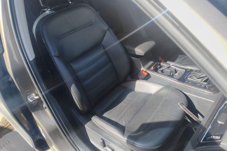 Used Volkswagen Passat 2016 330TSI DSG Prestige Edition Right Front Seat