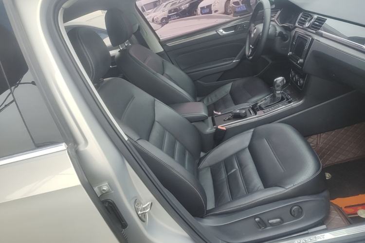 Used Volkswagen Passat 2016 330TSI DSG Prestige Edition Right Front Seat