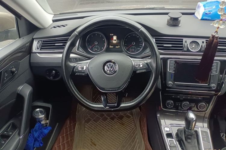 Used Volkswagen Passat 2016 330TSI DSG Prestige Edition Steering Wheel