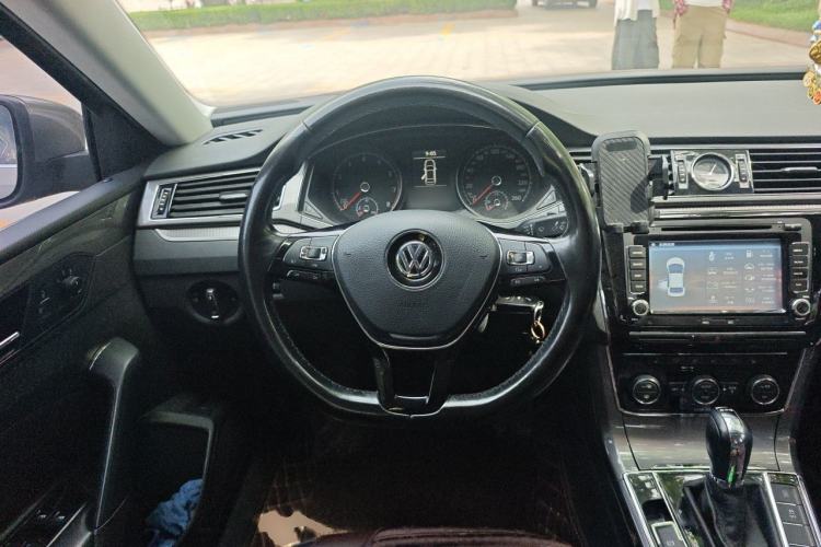 Used Volkswagen Passat 2016 280TSI DSG Prestige Edition Steering Wheel