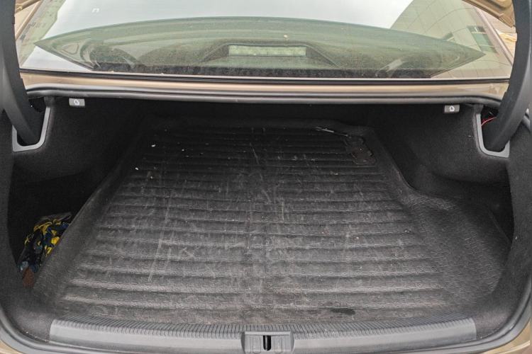 Used Volkswagen Passat 2016 330TSI DSG Luxury Edition Trunk