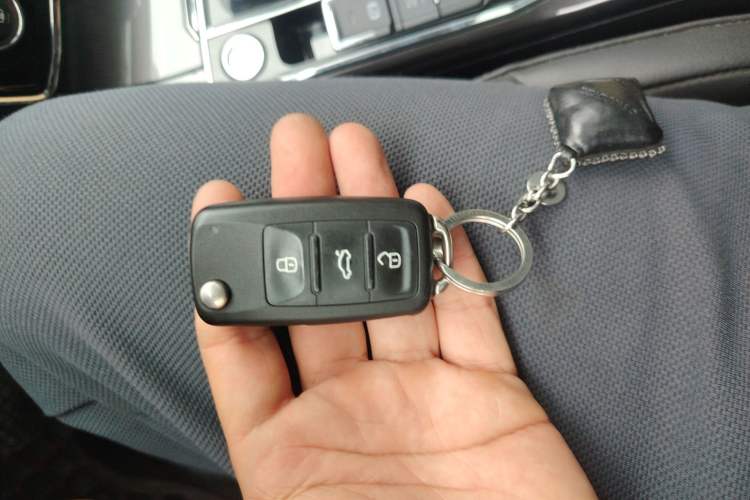 Used Volkswagen Passat 2016 330TSI DSG Prestige Edition Vehicle Key