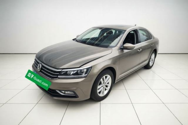Ojetý Volkswagen Passat 2016 330TSI DSG Luxury Edition