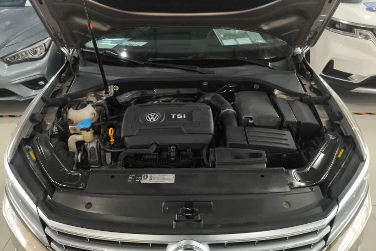 Used Volkswagen Passat 2016 330TSI DSG Prestige Edition Engine Bay