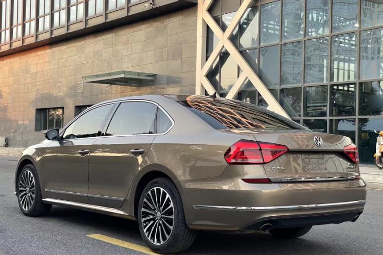 Used Volkswagen Passat 2016 330TSI DSG Prestige Edition Exterior 9