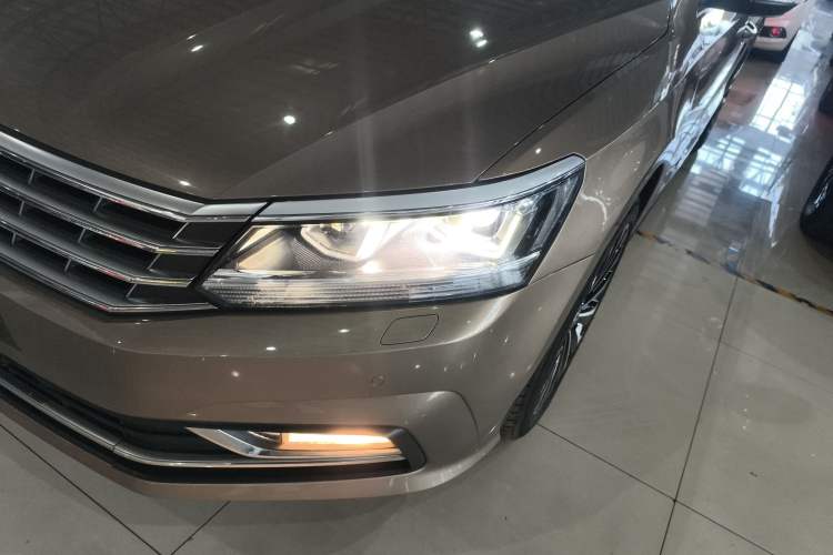 Used Volkswagen Passat 2016 330TSI DSG Prestige Edition Left Front Headlight