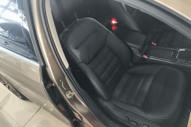 Used Volkswagen Passat 2016 330TSI DSG Prestige Edition Right Front Seat