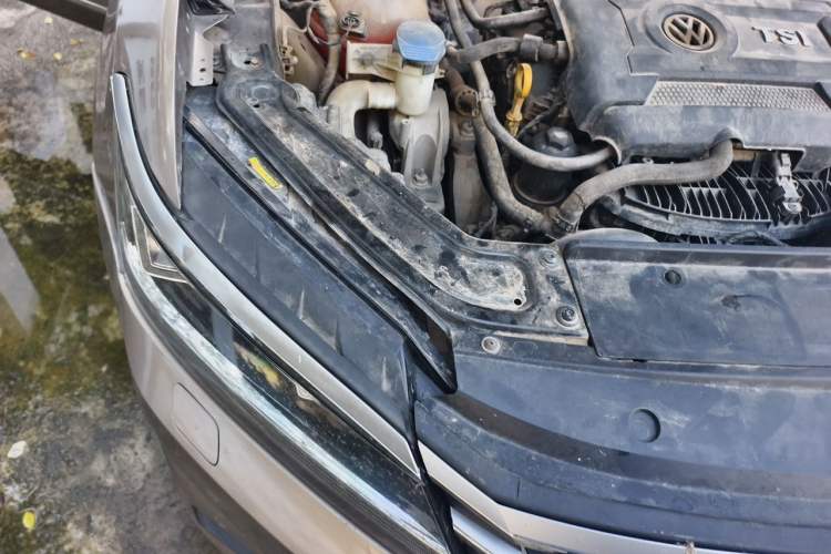 Used Volkswagen Passat 2016 380TSI DSG Prestige Edition Engine Bay Right