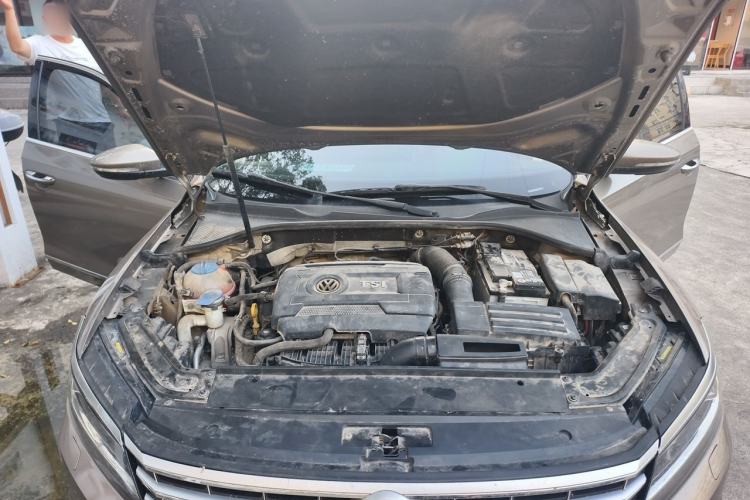 Used Volkswagen Passat 2016 380TSI DSG Prestige Edition Engine Bay
